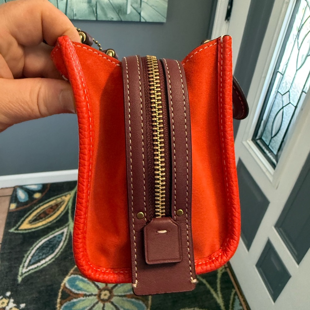 COACH ROGUE 17 - Picture 7 of 13